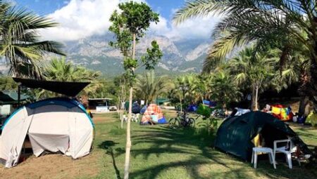 Türkiye’nin En İyi Kamp Alanları: Çadır ve Karavan Kampı İçin 10 Öneri