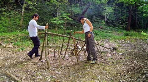 Doğada İlkel Hayatta Kalma Eğitimi